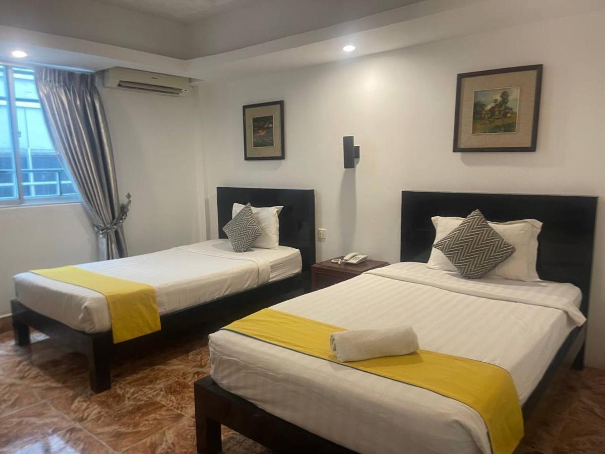 Best Central Point Hotel Phnom Penh Exterior photo